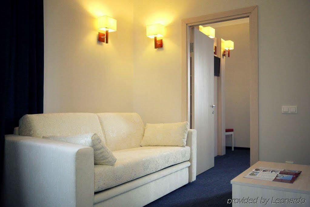 Optima Pochayiv Hotel Pochaiv Luaran gambar